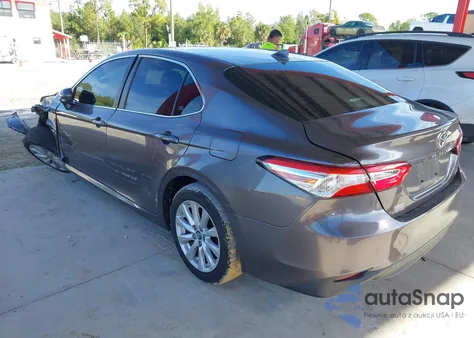 2019 Toyota Camry Le from USA, damaged, VIN 4T1B11HK8KU243371